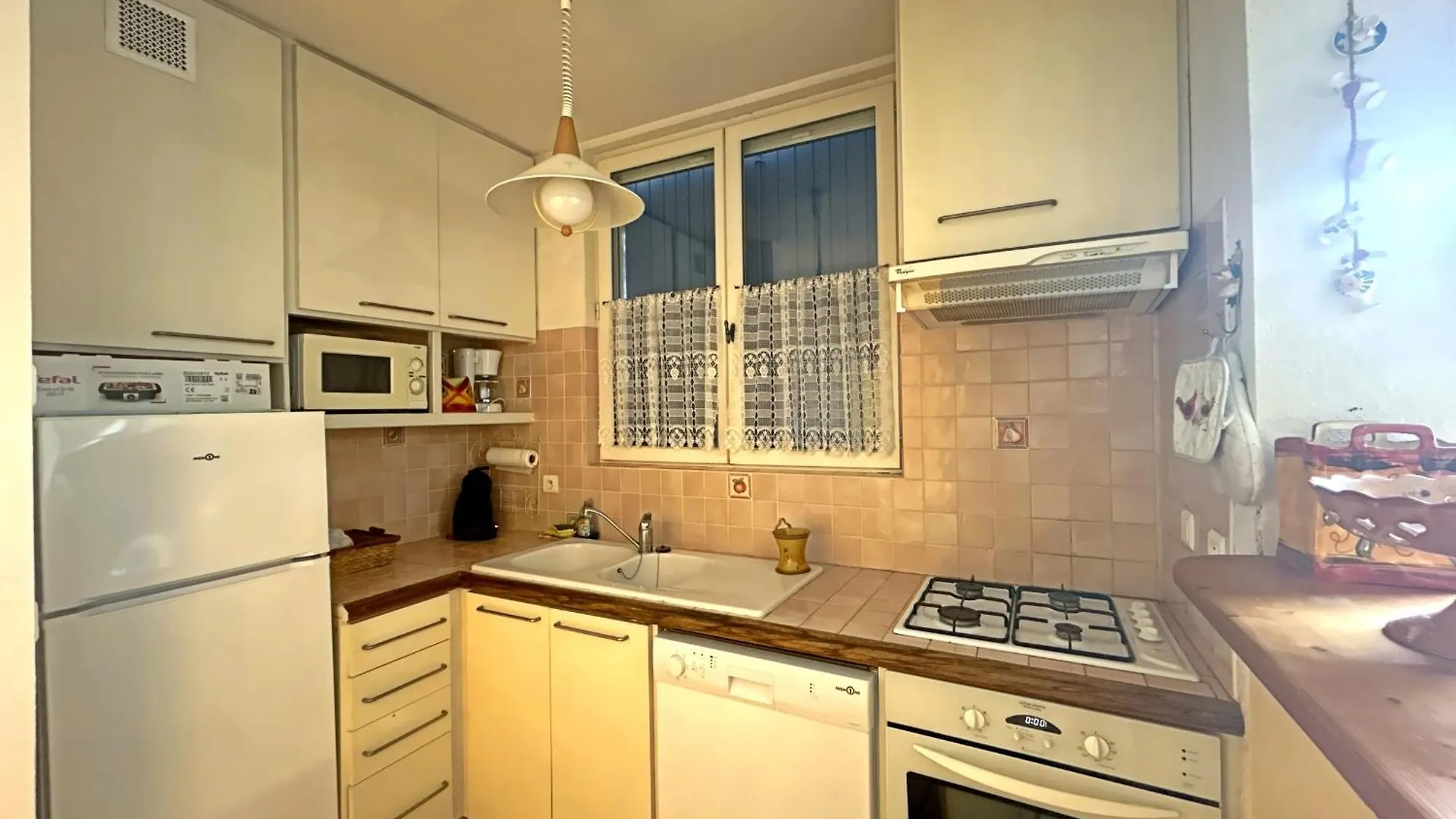 Appartement 6 Pers. Aux Saintes-Maries-De-La-Mer - Fr-1-475-223 0*,